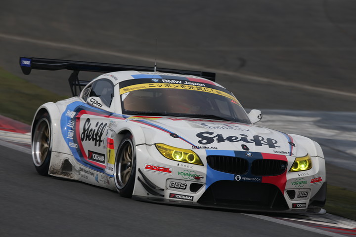 公式練習: GT300クラス3位のヨルグ・ミューラー／荒聖治組（Studie BMW Z4）