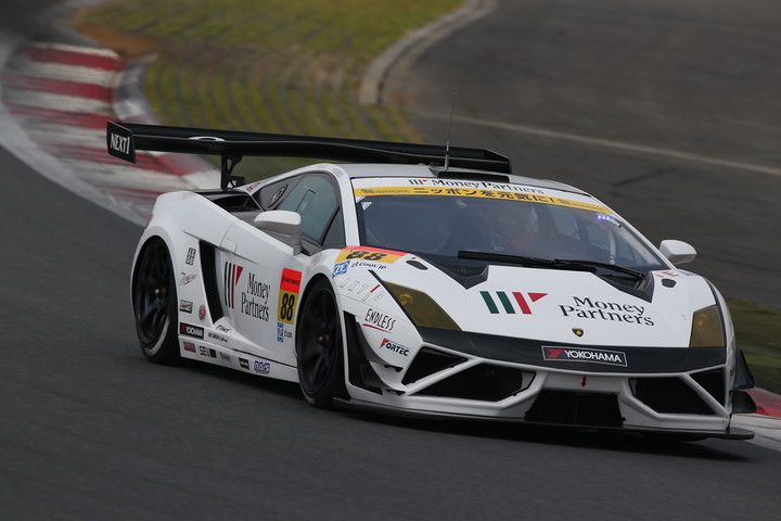 公式練習: GT300クラス2位の織戸学／佐藤公哉組（マネパランボルギーニGT3）