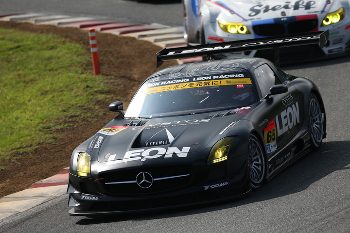 GT300クラス決勝2位は黒澤治樹／蒲生尚弥組（LEON SLS）