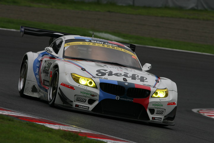 GT300クラス予選3位はヨルグ・ミューラー／荒聖治組（Studie BMW Z4）