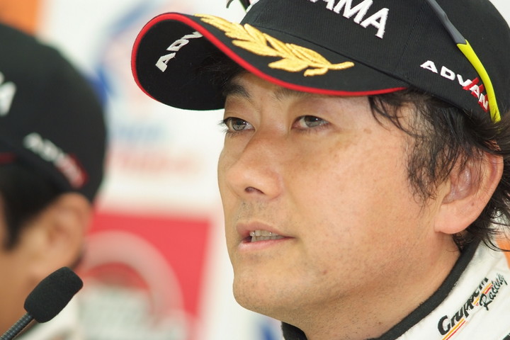 予選記者会見: GT300クラスポールポジションの加藤寛規（シンティアム・アップル・ロータス）
