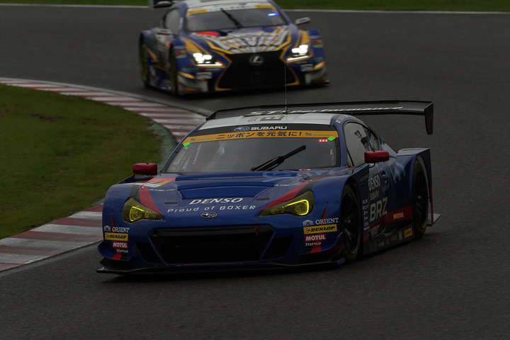 GT300クラス決勝3位は井口卓人／山内英輝組（SUBARU BRZ R&D SPORT）