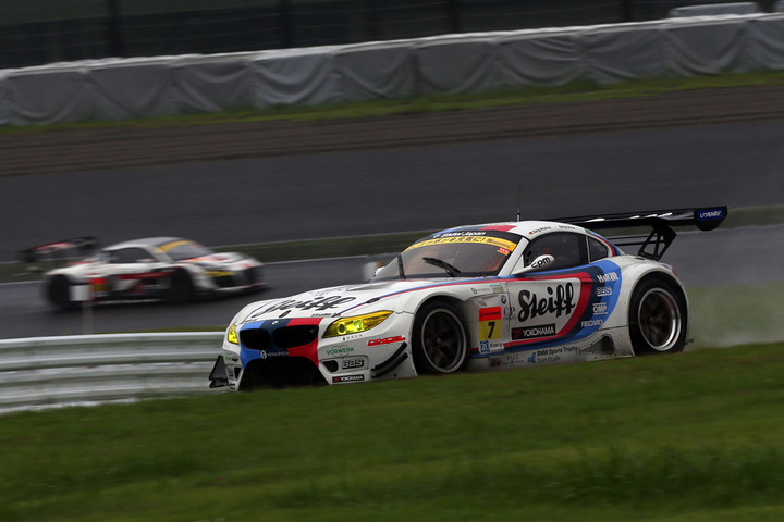 GT300クラス決勝2位はヨルグ・ミューラー／荒聖治組（Studie BMW Z4）