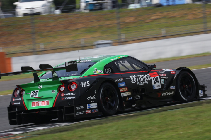 公式練習: 佐々木大樹／ミハエル・クルム組（GT500クラス・D'station ADVAN GT-R）