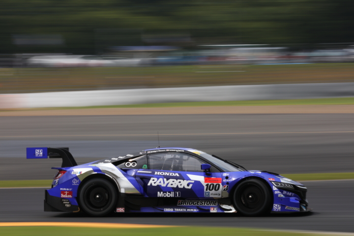 公式練習: 山本尚貴／伊沢拓也組（GT500クラス・RAYBRIG NSX CONCEPT-GT）