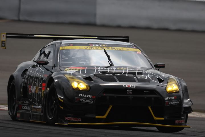 公式練習: 吉田広樹／田中篤組（GT300クラス・RUNUP Group&DOES GT-R）