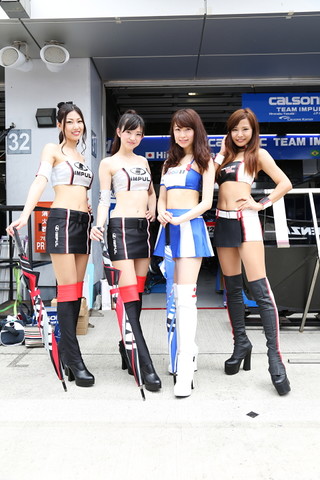 ピットウォーク: レースクイーン