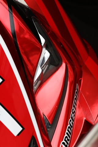 ピットウォーク: ZENT CERMO RC Fのフロントカウル