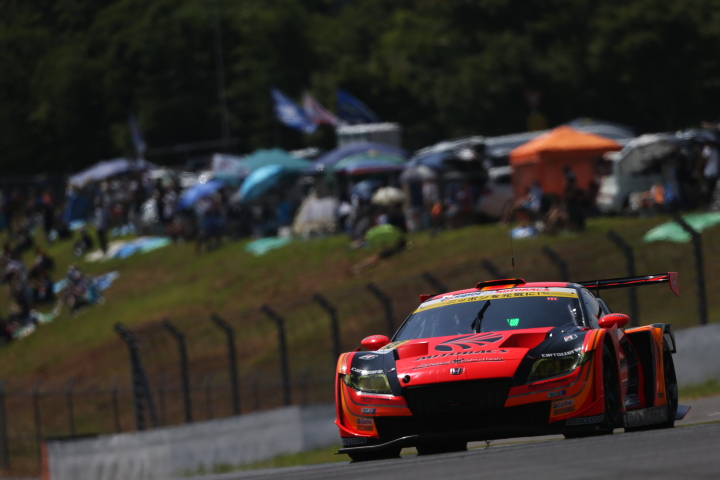 フリー走行: 高木真一／小林崇志組（GT300クラス・ARTA CR-Z GT）