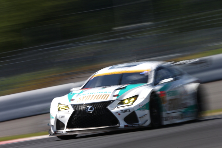 フリー走行: 飯田章／吉本大樹組（GT300クラス・SYNTIUM LMcorsa RC F GT3）