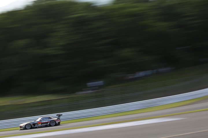 決勝レース: 平中克幸／ビヨン・ビルドハイム組（GT300クラス・GAINER TANAX SLS）