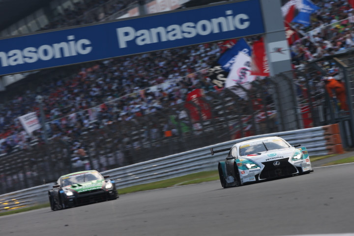 決勝レース: 伊藤大輔／ジェームス・ロシター組（GT500クラス・PETRONAS TOM'S RC F）