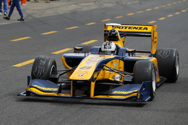 ノックアウト予選: 3位は小林可夢偉（Team KYGNUS SUNOCO SF14）