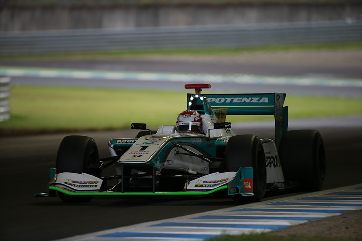 決勝2位は中嶋一貴（PETRONAS TEAM TOM'S）