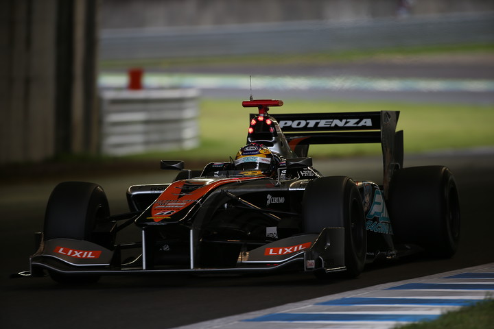 優勝は石浦宏明（P.MU/CERUMO・INGING）