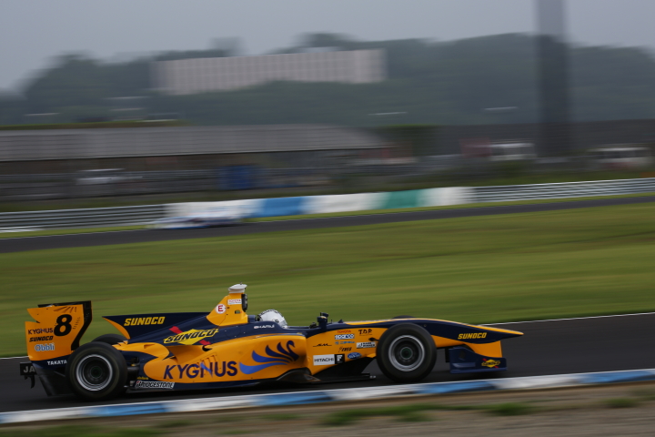 フリー走行1回目: 小林可夢偉（Team KYGNUS SUNOCO SF14）