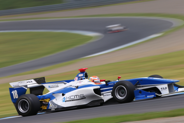 フリー走行1回目: 中山雄一（KCMG Elyse SF14）