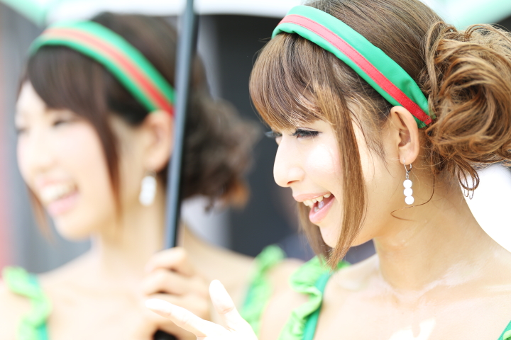 ピットウォーク: レースクイーン