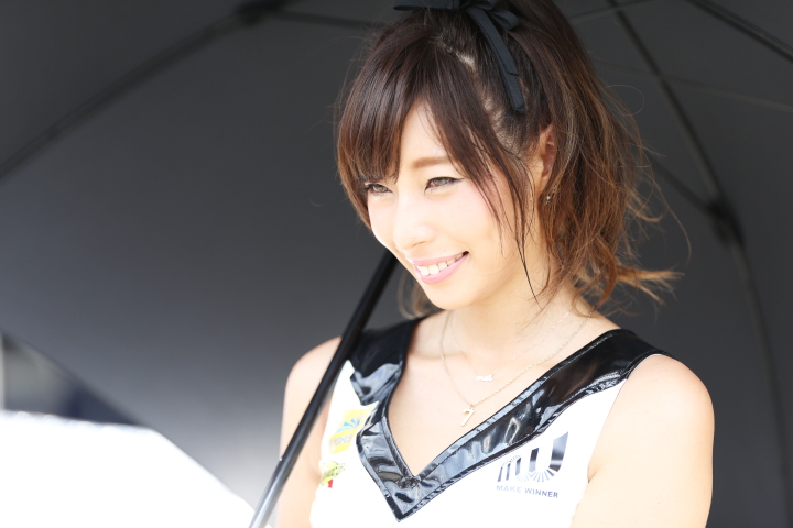 ピットウォーク: レースクイーン