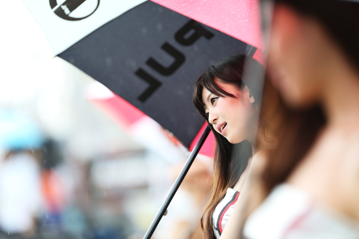 ピットウォーク: レースクイーン