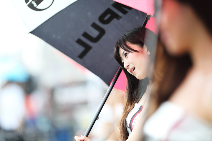 ピットウォーク: レースクイーン