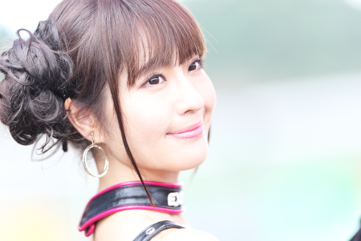 ピットウォーク: レースクイーン