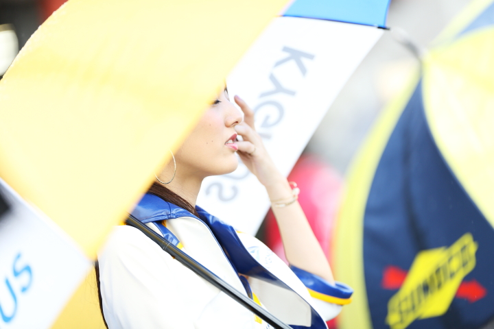 ピットウォーク: レースクイーン