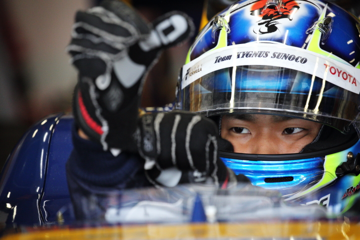 決勝レース: 平川亮（KYGNUS SUNOCO Team LeMans）