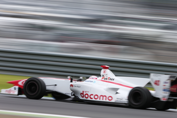 決勝レース: 野尻智紀（DOCOMO DANDELION M40S SF14）