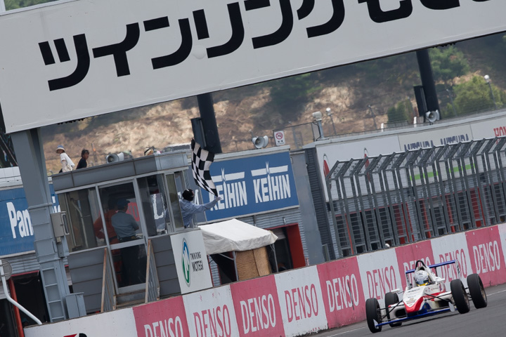 決勝第1ヒート: 優勝は川合孝汰（ル・ボーセフォーミュラアカデミーPFC）