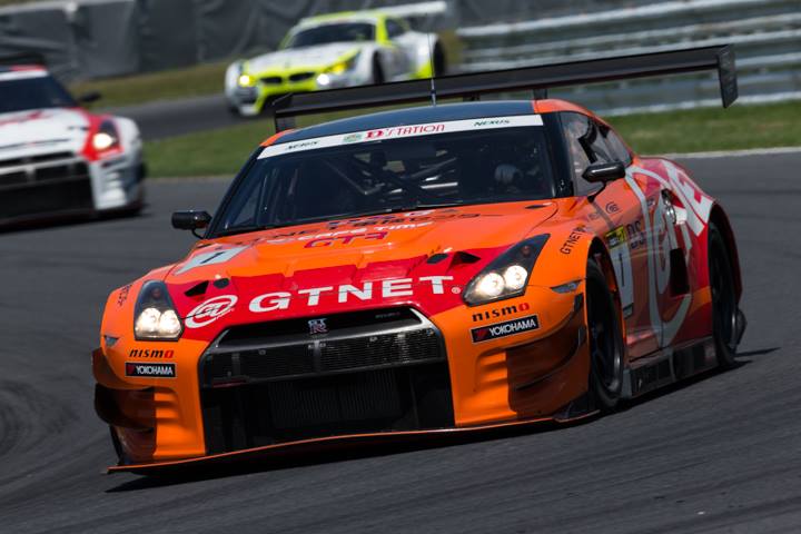 ポールスタートのガミさん／星野一樹／吉田広樹組（GTNET ADVAN C-WEST GT-R）だったが……