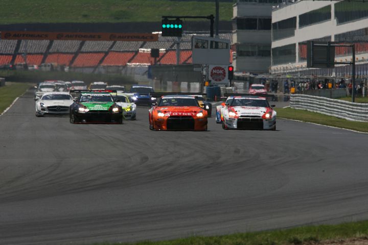 3時間の決勝レースがスタートした（グループ1）