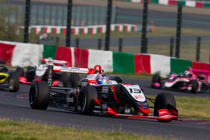 紅一点の三浦愛（ThreeBond F314）