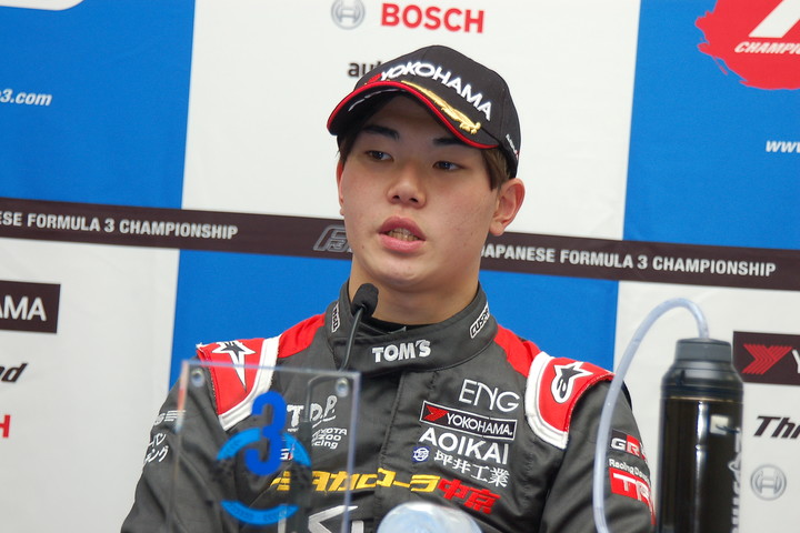 決勝記者会見: 3位の小高一斗（カローラ中京Kuo TEAM TOM'S）