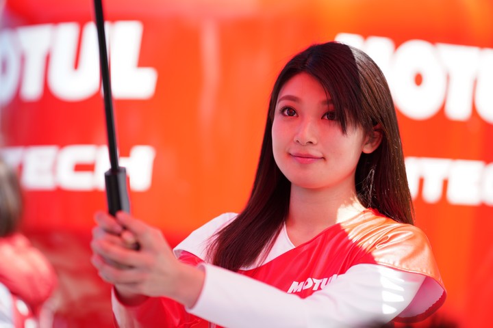 ピットウォーク: レースクイーン