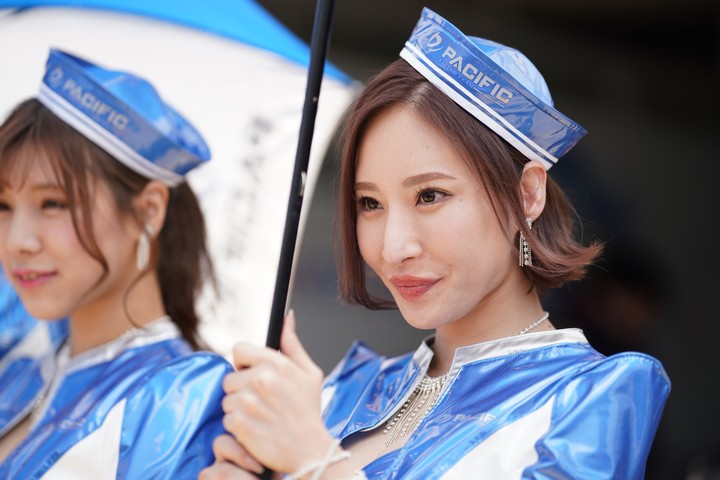 ピットウォーク: レースクイーン