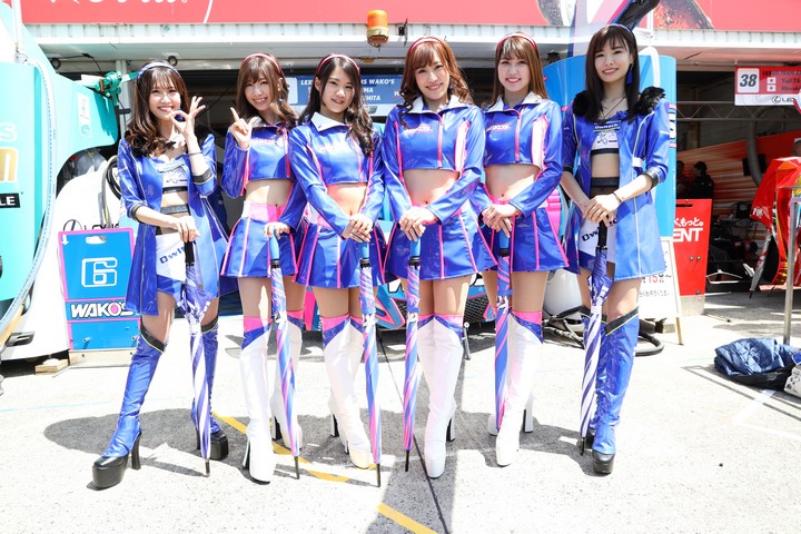 ピットウォーク: レースクイーン