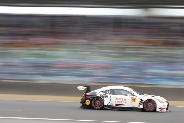 公式予選: ショーン・ウォーキンショー（arto RC F GT3）