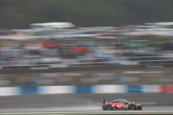 決勝レース: 高木真一（ARTA NSX GT3）