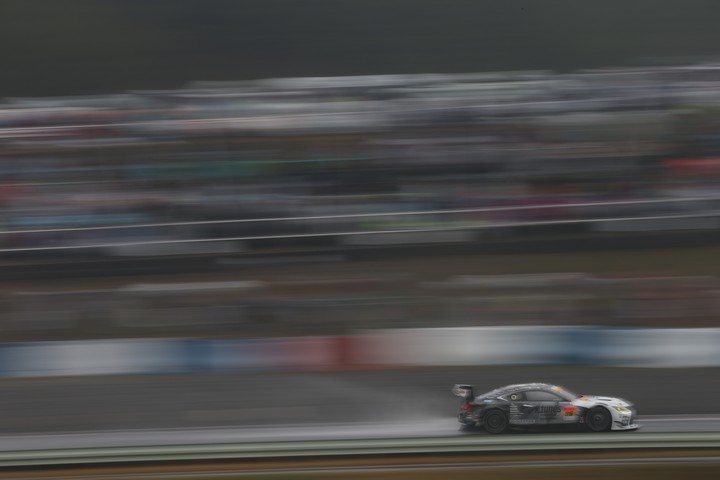 決勝レース: 新田守男（K-tunes RC F GT3）