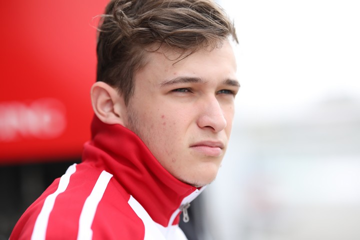 占有走行: トリスタン・シャルパンティエ（REAL RACING）