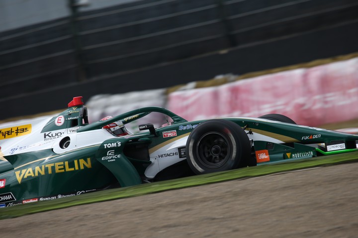 占有走行: 中嶋一貴（VANTELIN KOWA TOM’S SF19）