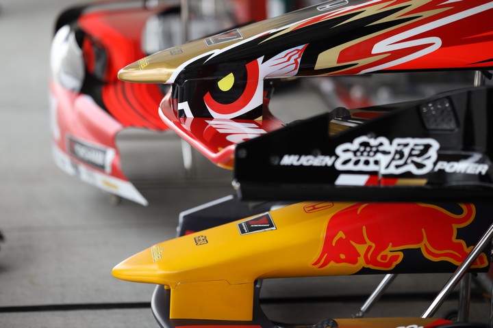 占有走行: TEAM MUGEN SF19