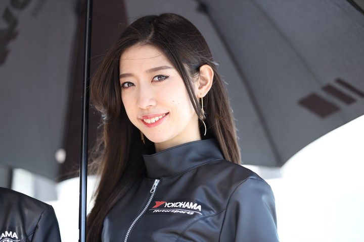 ピットウォーク: レースクイーン