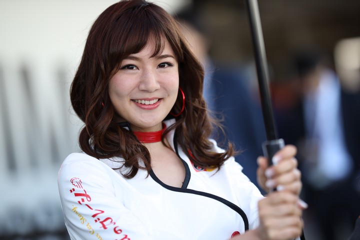 ピットウォーク: レースクイーン