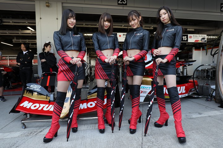 ピットウォーク: レースクイーン