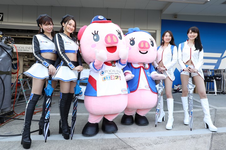 ピットウォーク: レースクイーン