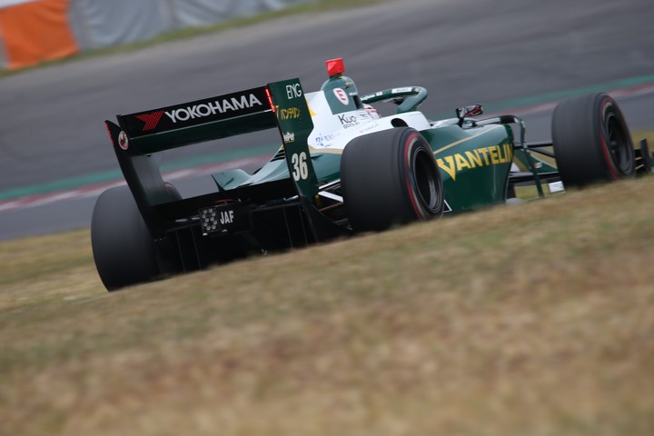 フリー走行2回目: 中嶋一貴（VANTELIN KOWA TOM’S SF19）