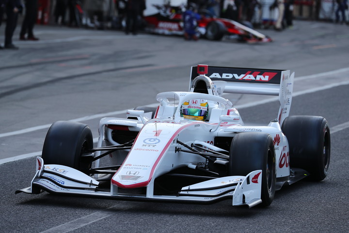 予選3位は山本尚貴（DOCOMO DANDELION M1S SF19）