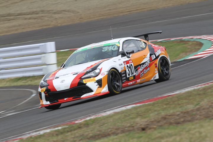 ST-4クラス決勝2位は久保凜太郎／細川慎弥／山口礼組（GR Garage⽔⼾インターGR86）
